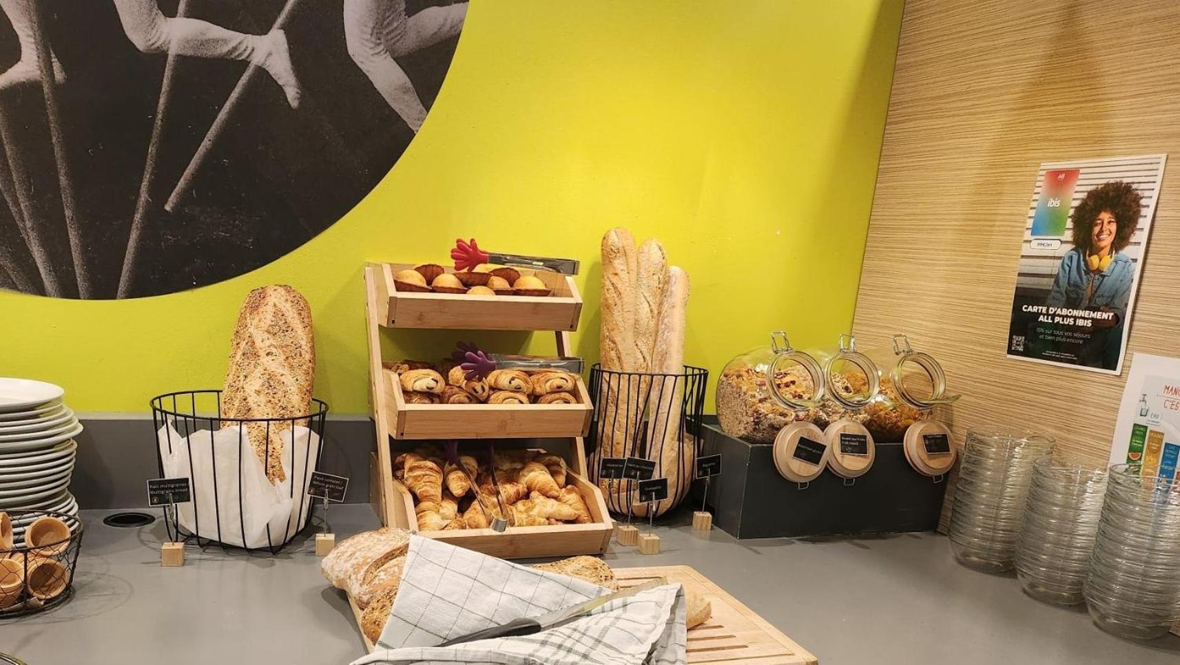 Ibis Styles Beaune Centre Exterior foto